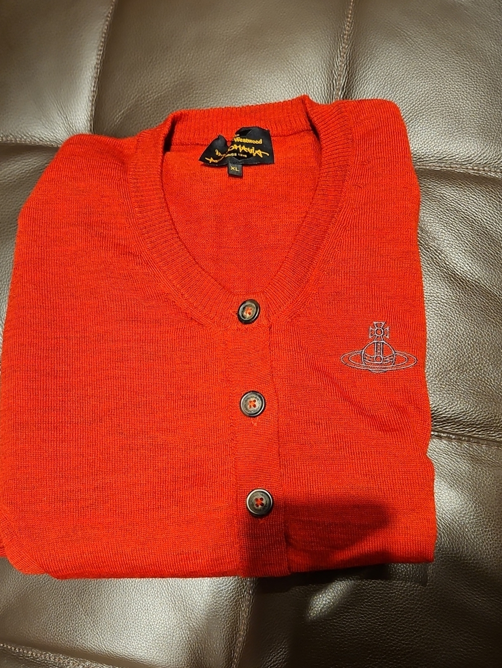 VIVIENNE WESTWOOD RED V-NECK/BUTTON CARDIGAN    SIZE XL - Picture 13 of 13